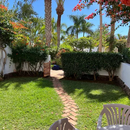 Apartment Villas And In A Popular Complex *