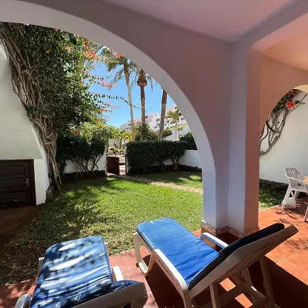Villas And In A Popular Complex Apartment *