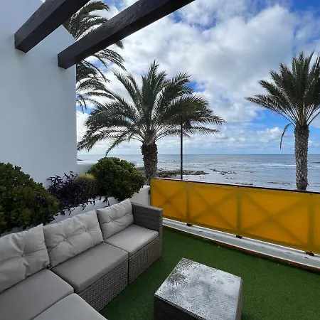 Villas And In A Popular Complex Apartment