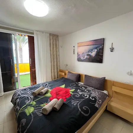 Villas And In A Popular Complex Apartment Playa de las Americas (Tenerife)