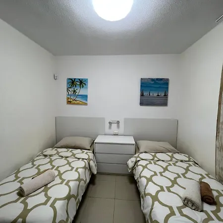 Apartment Villas And In A Popular Complex Playa de las Americas (Tenerife)