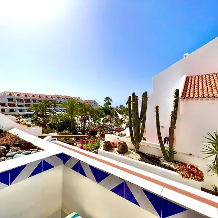 Villas And In A Popular Complex Apartment
