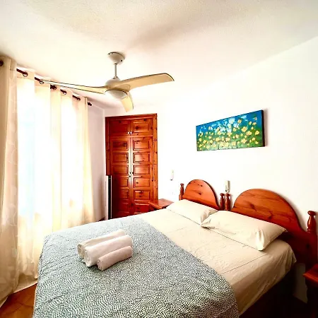 Apartment Villas And In A Popular Complex *