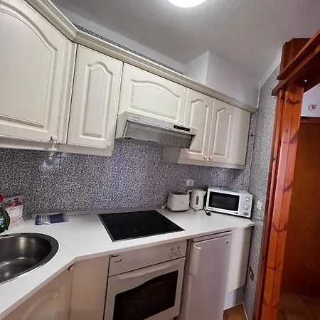 Villas And In A Popular Complex Apartment